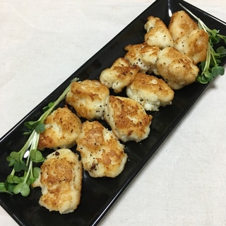 冷凍イカとはんぺんのふわふわ落とし焼塩コショウ味♡